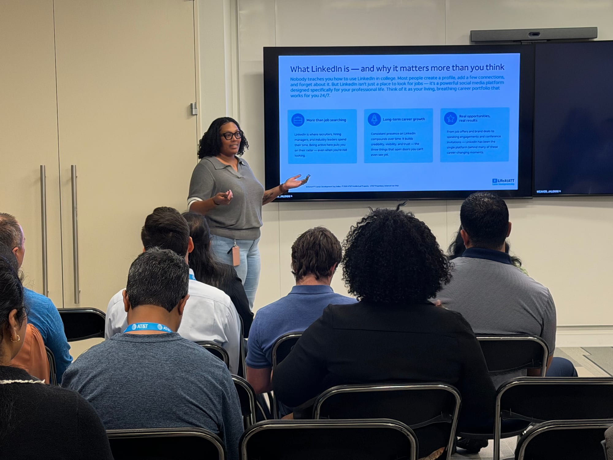 Jalonni Weaver teaching LinkedIn personal branding and intrapreneurship in a corporate workshop